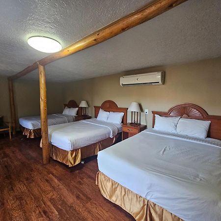 Redrock Country Inn คาแนบ ภายนอก รูปภาพ