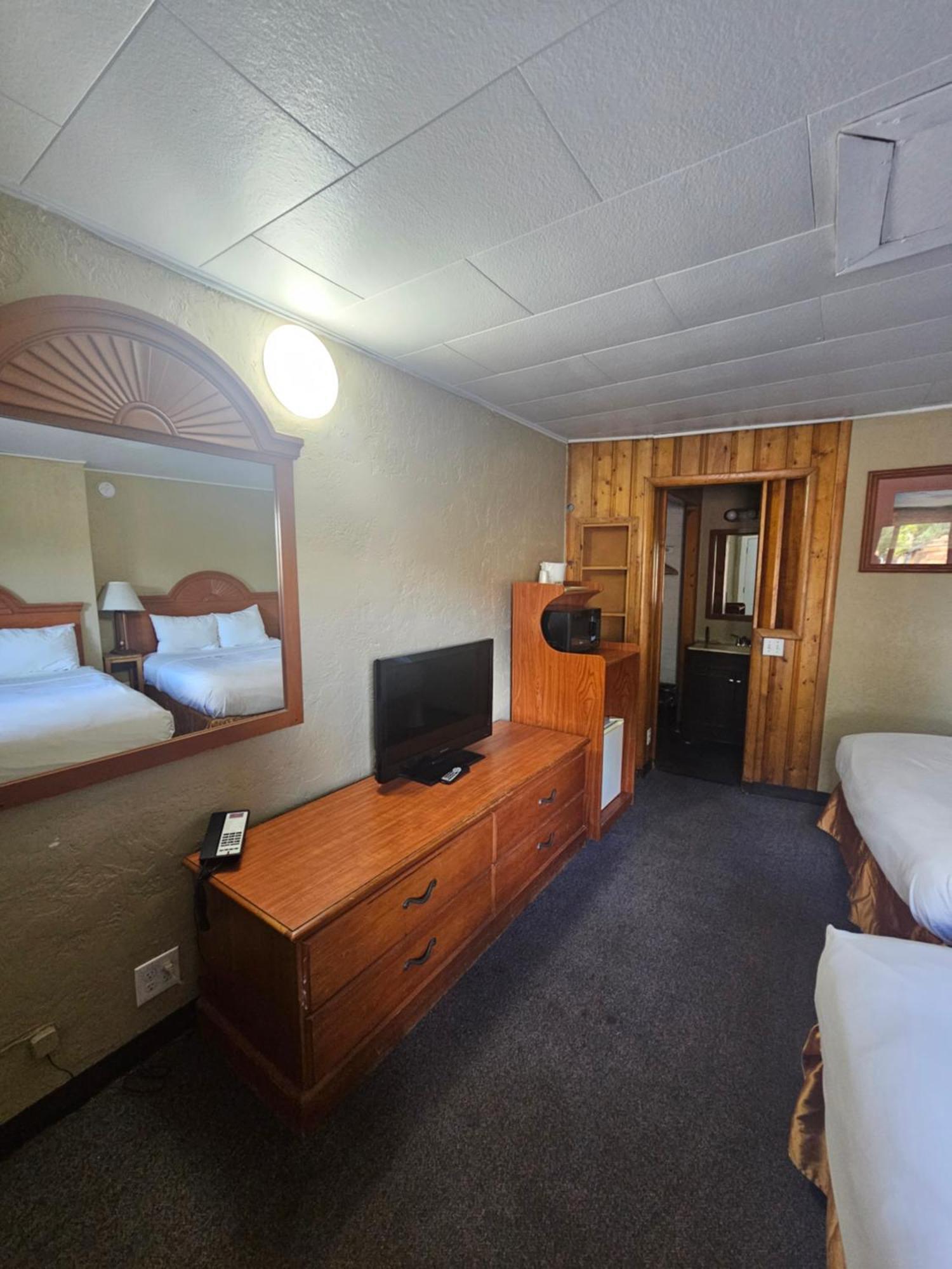 Redrock Country Inn คาแนบ ภายนอก รูปภาพ