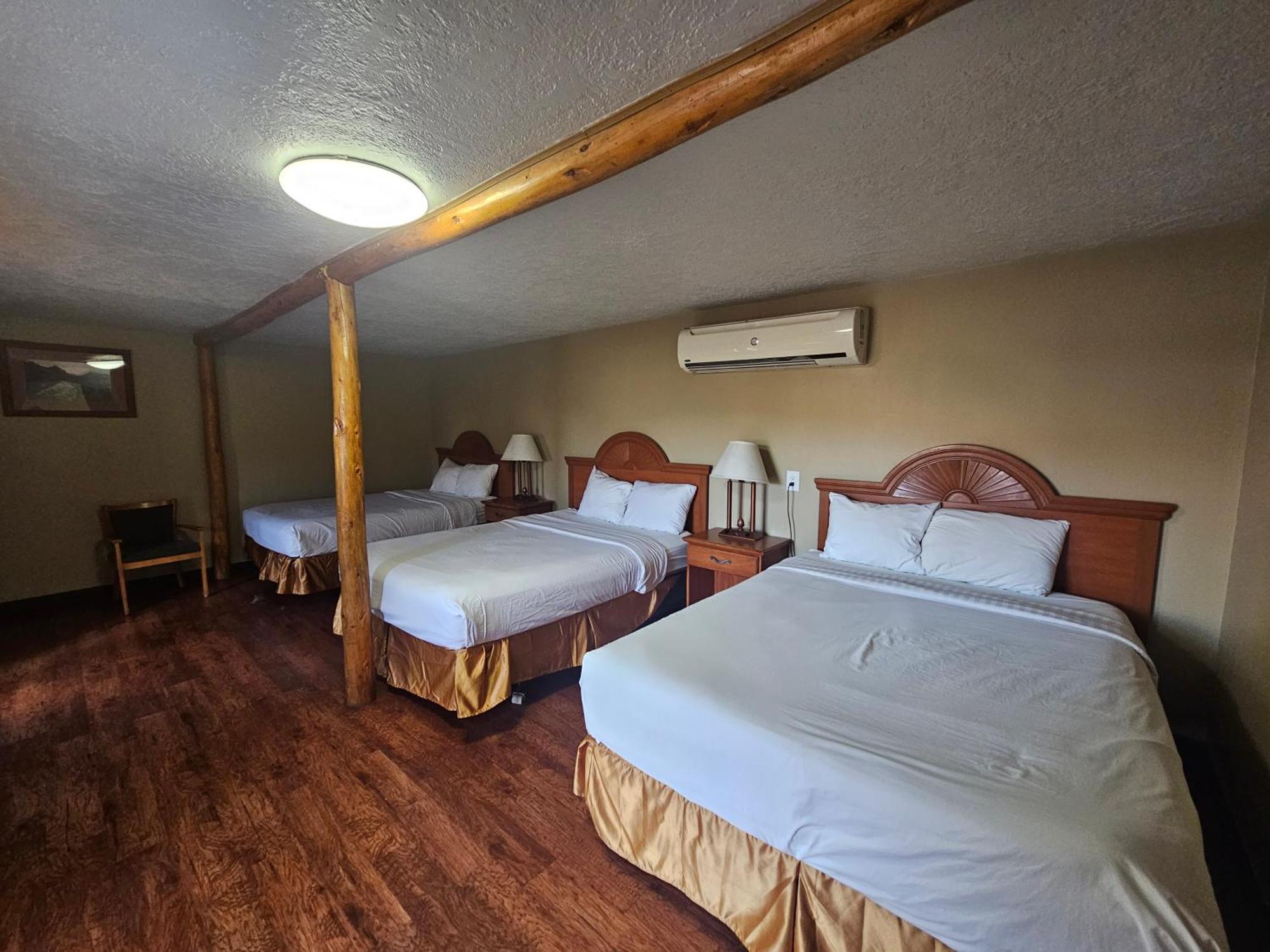 Redrock Country Inn คาแนบ ภายนอก รูปภาพ